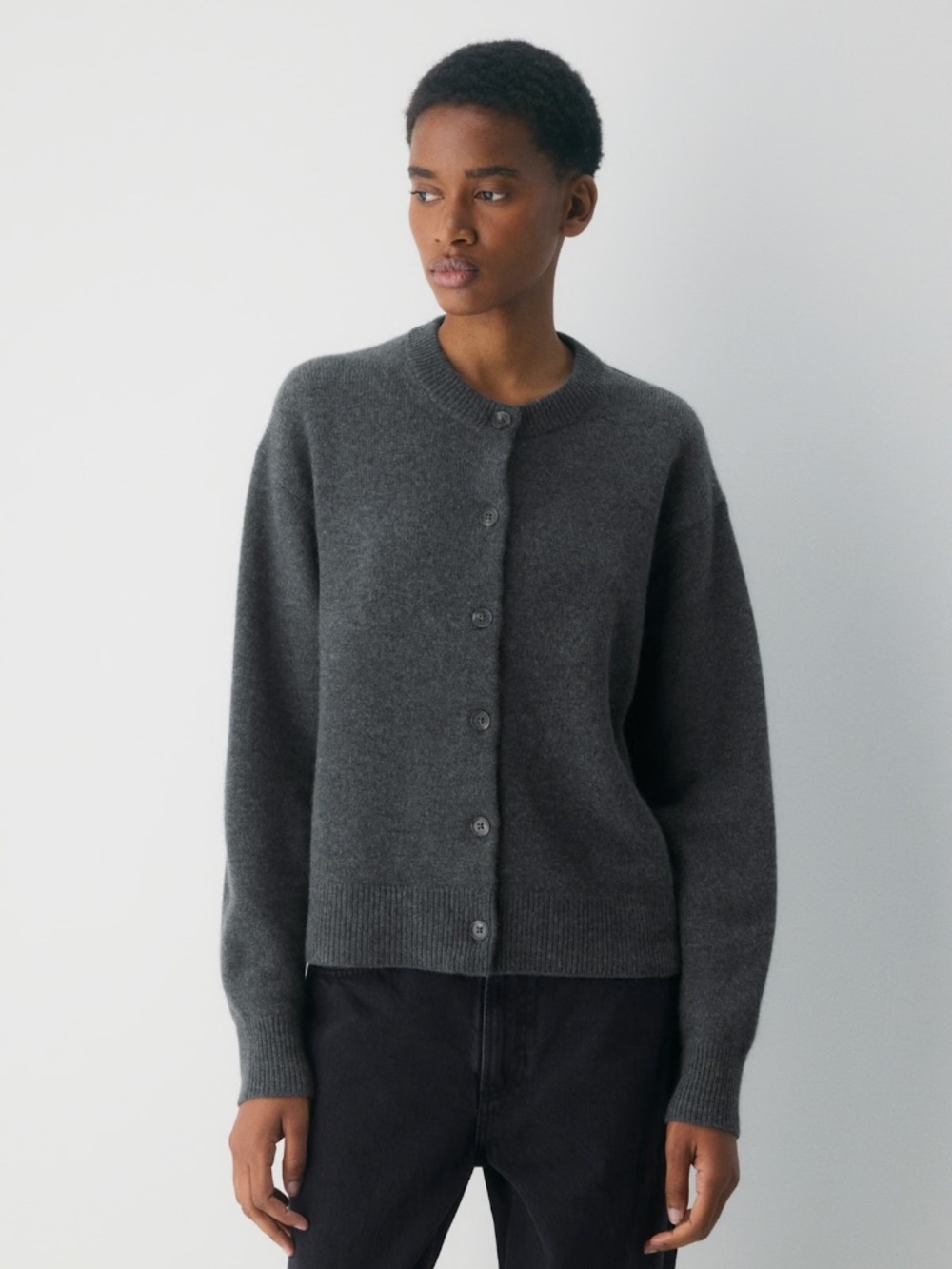 Essential Cashmere Acclaim Cardigan - Picture 3 of 7